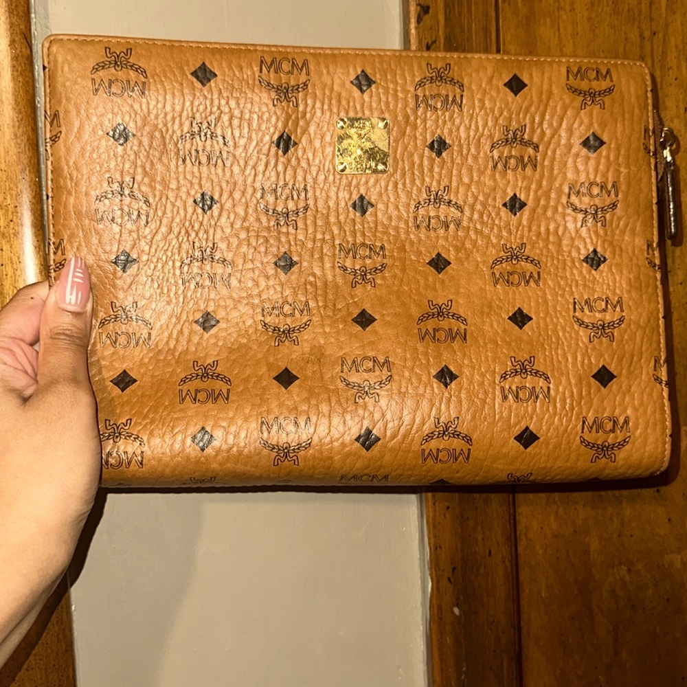 MCM pouch
